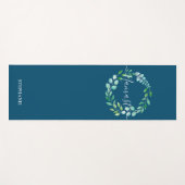 Monogram Floral Wreath Navy Blue Yogamatte (Vorderseite (Horizontal))