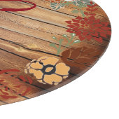 Monogram Floral Wreath on Barn Wood Schneidebrett (Ecke)