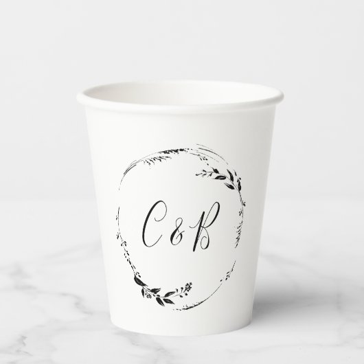 Monogram Floral Wreath White Script Polterabend Pappbecher (Vorderseite)