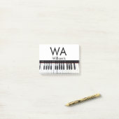 Monogram fügt Anfangsbuchstabenname Text Piano Mus Post-it Klebezettel (Auf Schreibtisch)