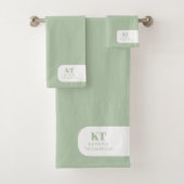 Monogram für moderne Minimalistisch Sage Green Ini Badhandtuch Set (Insitu)