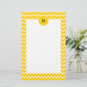 Monogram Gelb und Weiß Zigzag Muster Briefpapier (Stehend Vorderseite)
