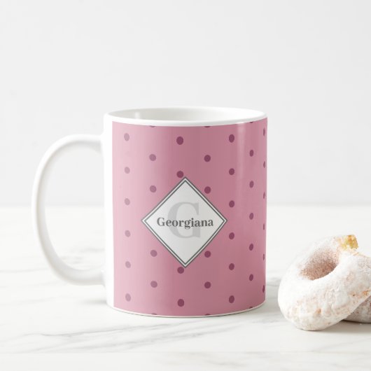 Monogram Geometric Dusky Rose Red Polka Dots Kaffeetasse (Mit Donut)