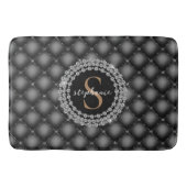 Monogram Gold Black Diamonds tufted Elegant Luxury Badematte (Vorderseite)