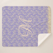 Monogram Gold Floral on Lavender Sherpa Bl Sherpadecke (Vorderseite (Horizontal))