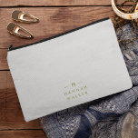 Monogram Gold Gray | Minimalistisch Elegant modern Zubehörtasche<br><div class="desc">Ein einfaches,  individuelles Monogramm-Design in einer goldenen,  modernen minimalistischen Typografie auf einem eleganten weichen Taupe tauchte grau hintereinander. Die Monogramm-Initialen und der Name können zusammen mit der Feature-Zeile leicht personalisiert werden,  um ein Design so einzigartig wie Sie sind zu machen! Das perfekte Geschenk oder Accessoire für jeden Anlass.</div>