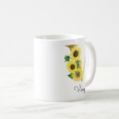 Monogram Gold Sunflower Girly Floral Initial V Kaffeetasse (VorderseiteRechts)
