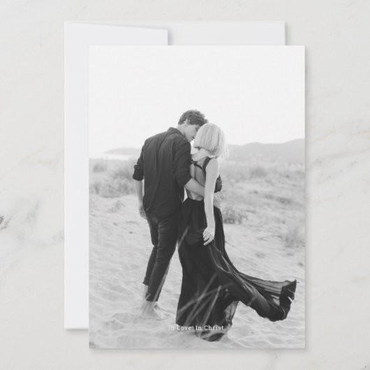 Monogram Hand Lettered Chic Cross Wedding Einladung (Rückseite)