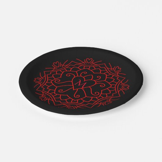 Monogram Heart Mandala Pappteller (Schrägansicht)