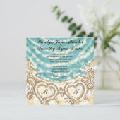 Monogram Hearts on the Beach Hochzeit Einladung (Stehend Vorderseite)