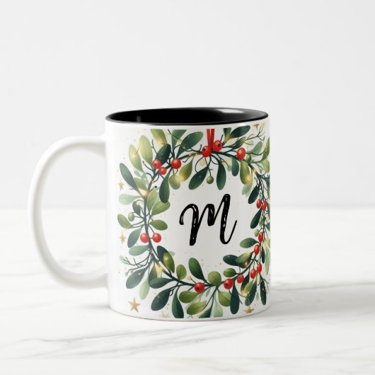 Monogram Holly Wreath Zweifarbige Tasse (Links)