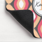 Monogram Ikat Diamonds Pattern Pink Grau Mousepad (Ecke)