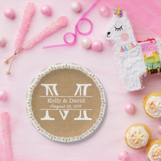 Monogram Imitats Burlap & Lace Rustic Wedding Pappteller (Party)