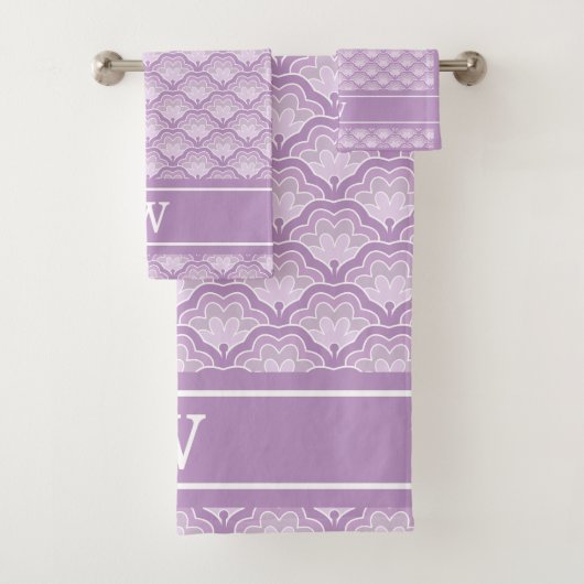 Monogram Initial Abstract Purple Floral Pattern Badhandtuch Set (Insitu)