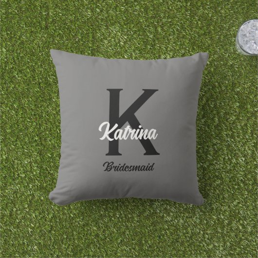 Monogram Initial Individuelle Name Gray Bridesmaid Kissen (Golfball-Marker)