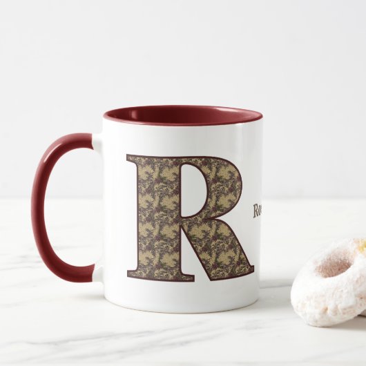 Monogram Initial R Vintage Floral Personalized Tasse (Mit Donut)