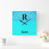 Monogram Initials Aquamarin Blue Türkise Pastel Om Quadratische Wanduhr (Zuhause)
