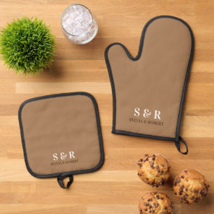 Monogram Initials Couple Name Braun Ofenhandschuh & Topflappen-Set