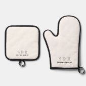Monogram Initials Couple Name Weiß Ofenhandschuh & Topflappen-Set (Vorderseite)