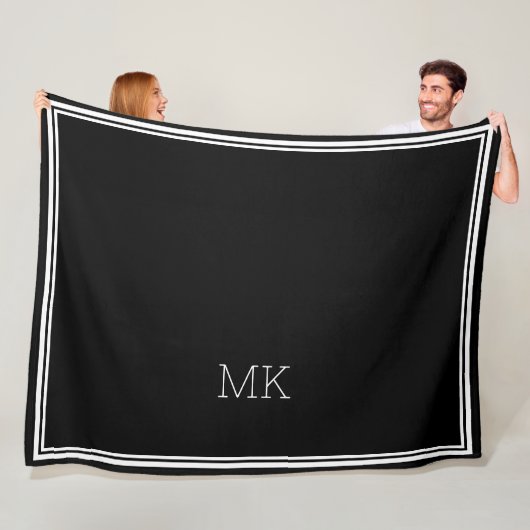 Monogram Initials Modern Minimal Frame Black White Fleecedecke (Beispiel)