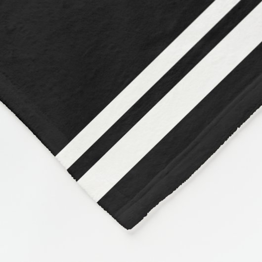 Monogram Initials Modern Minimal Frame Black White Fleecedecke (Ecke)