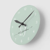 Monogram Initials Names Elegant Script Sage Green Runde Wanduhr (Winkel)