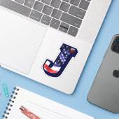 Monogram J American Flag Letter J Initial USA Aufkleber (Laptop mit iPhone)