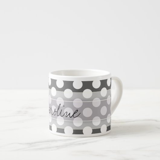 Monogram Karkohle Grau-Weiße Polka Dot Muster Espressotasse (Vorderseite Rechts)