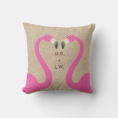 Monogram Kissing Flamingo Beach Sand Pillow Kissen Für Draußen (Vorderseite)