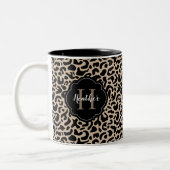 Monogram Leopard Print Zweifarbige Tasse (Links)