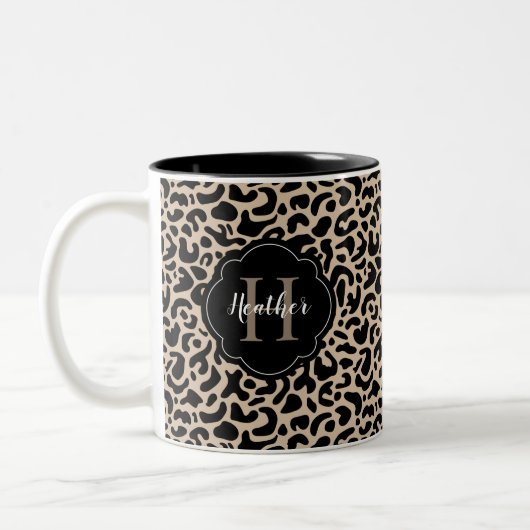 Monogram Leopard Print Zweifarbige Tasse (Links)