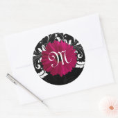 Monogram Letter Fuchsia, Black/White Gerbera Daisy Runder Aufkleber (Umschlag)
