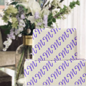 Monogram Letter M Lila Cremewabziehpapier Geschenkpapier