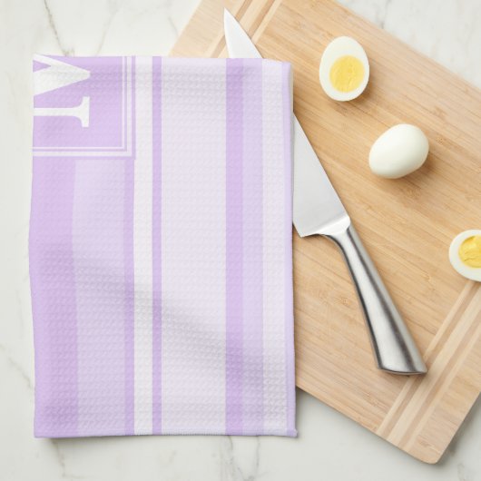 Monogram-Lilastreifen Geschirrtuch (Viertel Falte)