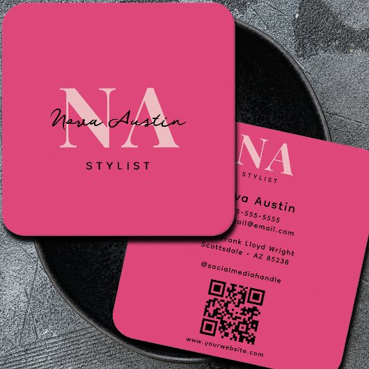 Monogram Luxe Trendy Aesthetic Hot Pink QR Code Quadratische Visitenkarte