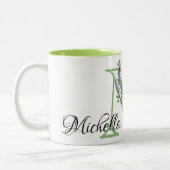 Monogram M Lavendel Eucalyptus Zweifarbige Tasse (Links)