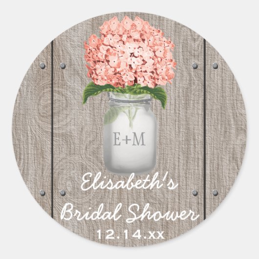 Monogram Mason Jar Coral Hydrangea Brautparty Runder Aufkleber (Vorderseite)
