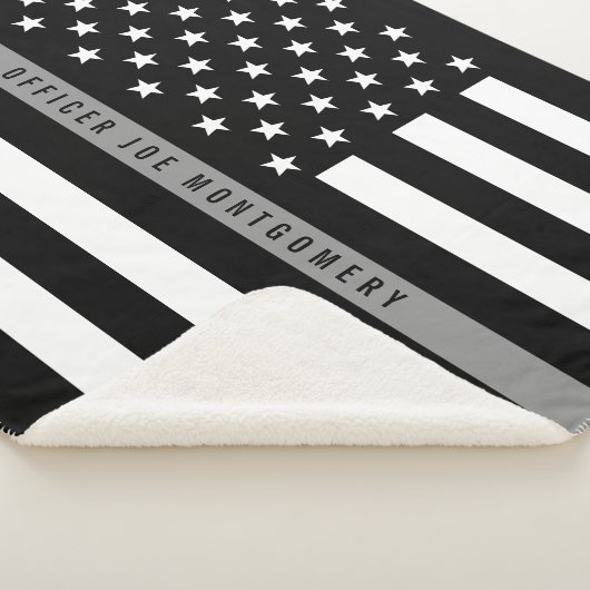 Monogram Med von der dünnen grauen Linie der ameri Sherpadecke (3/4)