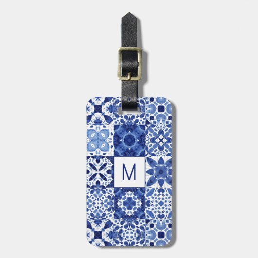 Monogram Mediterranean Blue White Tile Water Gepäckanhänger (Vorderseite vertikal)