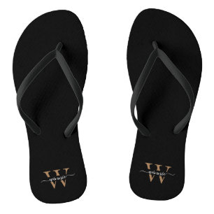 Monogram Minimal Elegante Black Gold Script Name Badesandalen