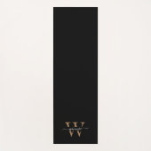 Monogram Minimal Elegante Black Gold Script Name Yogamatte (Vorderseite)
