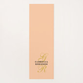 Monogram Minimalist Peach Gold Black Stylish Chic Yogamatte (Rückseite)