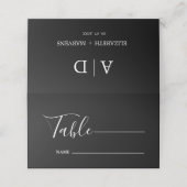 Monogram Minimalistisch Black and White Wedding Platzkarte (Außenseite Aufgefaltet)