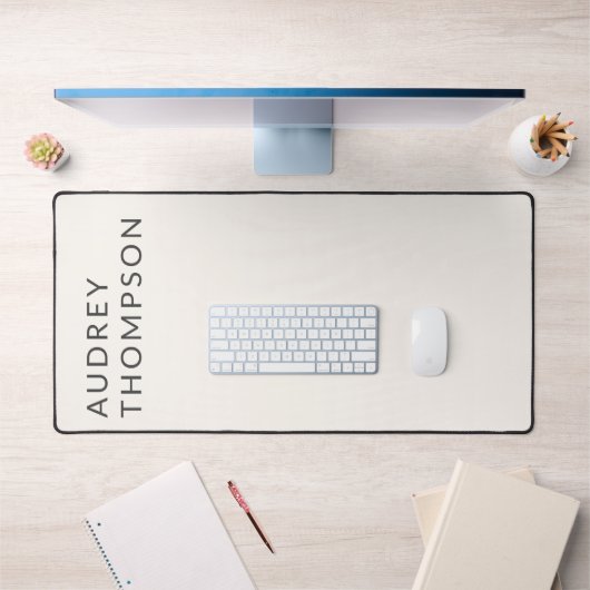 Monogram Minimalistisch Moderne Beige Schreibtischunterlage (Büro 1)