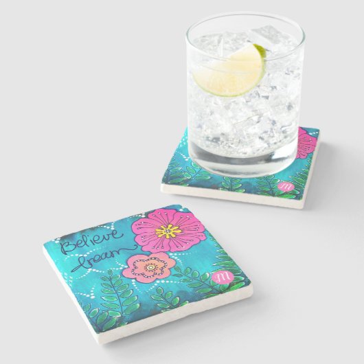 Monogram Mixed Media Art mit Blume | Steinuntersetzer (Seitenansicht)