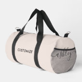 Monogram Modern Blush Pink Calligraphy Script Name Duffle Bag (Rechte Ecke)