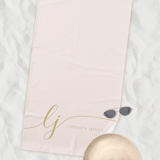 Monogram Modern Elegant Blush Pink Gold Script Strandtuch