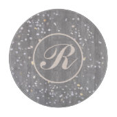 Monogram Modern Gray Terrazzo Schneidebrett (Vorderseite)