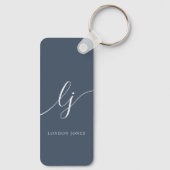 Monogram Modern Minimal Elegant Navy Blue Script Schlüsselanhänger (Rückseite)