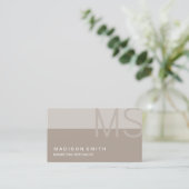 Monogram Modern Minimal Taupe Beruflich Visitenkarte (Stehend Vorderseite)
